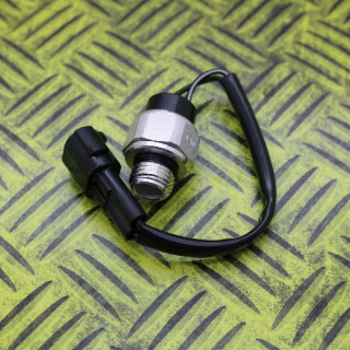 CONTACTEUR  DU VENTILATEUR LTZ 400  D'ORIGINE