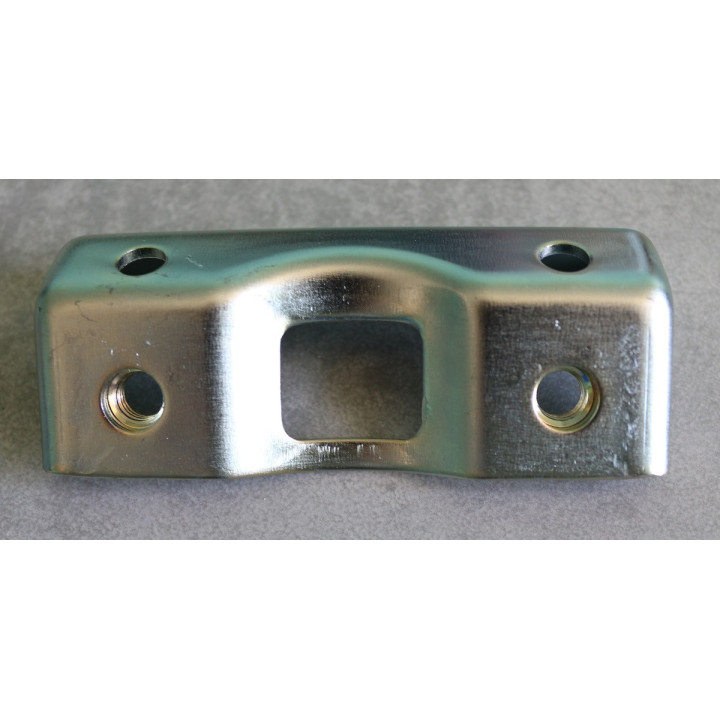 PLATINE DE FIXATION DE COLONNE DE DIRECTION SUZUKI 450 LTR